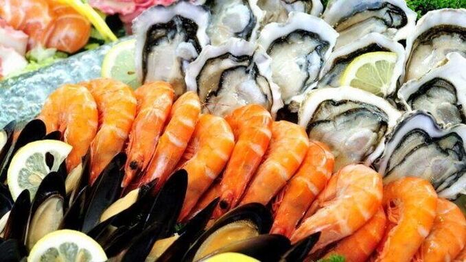 Seafood increases potency in men due to its high content of selenium and zinc