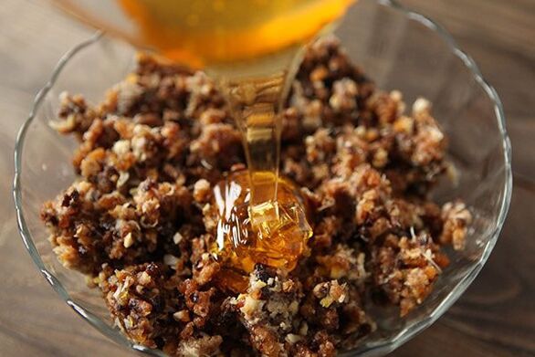Walnuts with honey - a folk remedy for rapid increase in potency at home